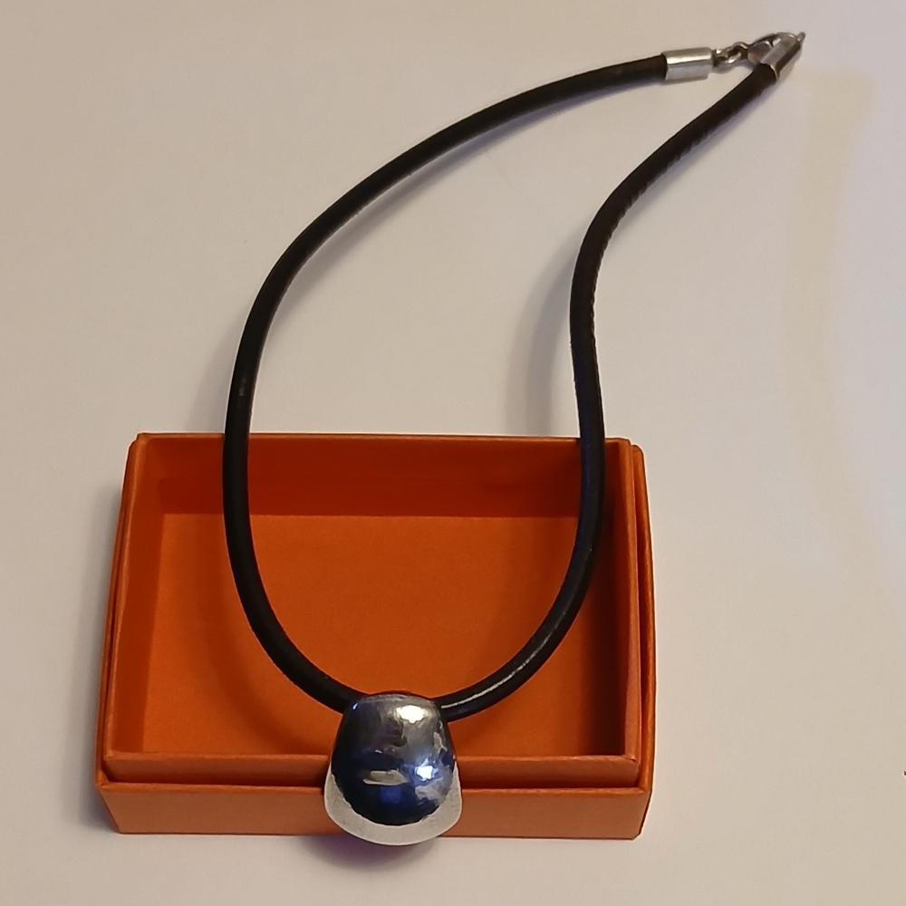 James Avery Leather Choker Necklace W/JA Rtd Curio Pendant SELLING AS IS